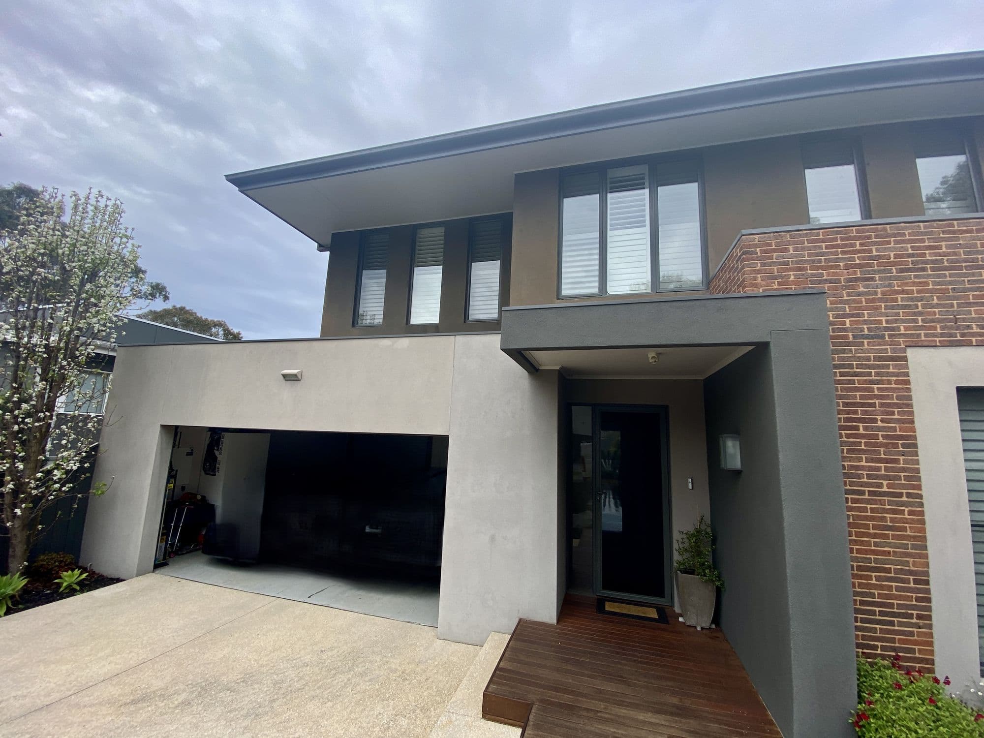Bundoora — Tricoat Painting